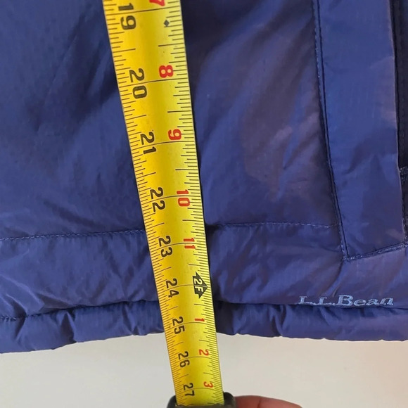 L.L. Bean reversible down puffer vest - Picture 4 of 8